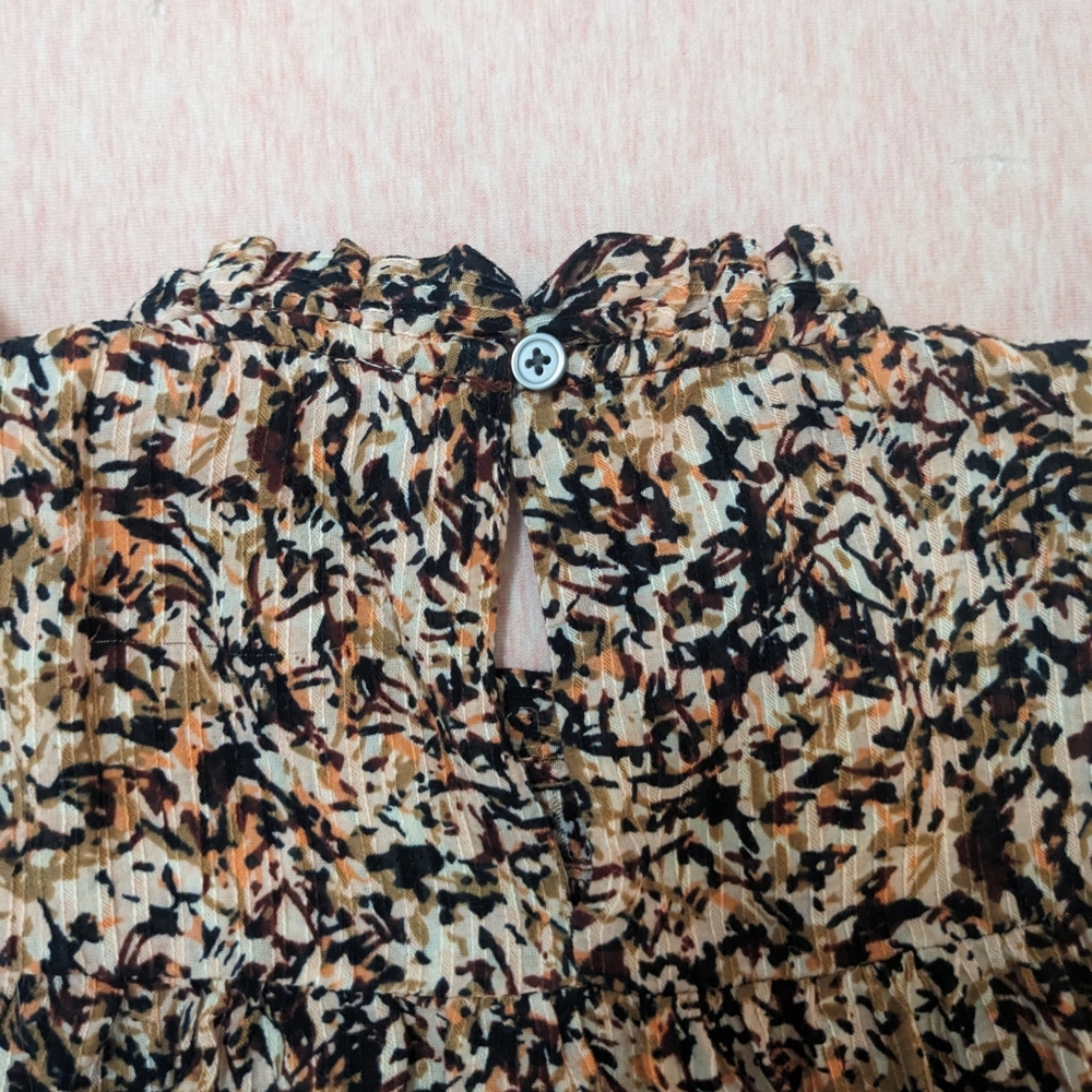 NWOT LOFT Pintucked Ruffle Shell Top - Picture 10 of 11